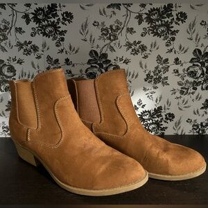 Arizona Charlton Slip On Boots